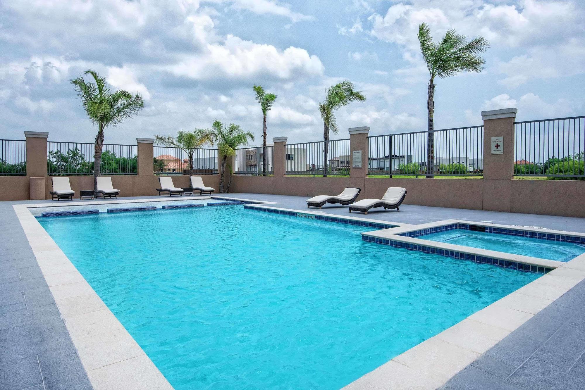 Hawthorn Extended Stay By Wyndham Mcallen Exterior foto